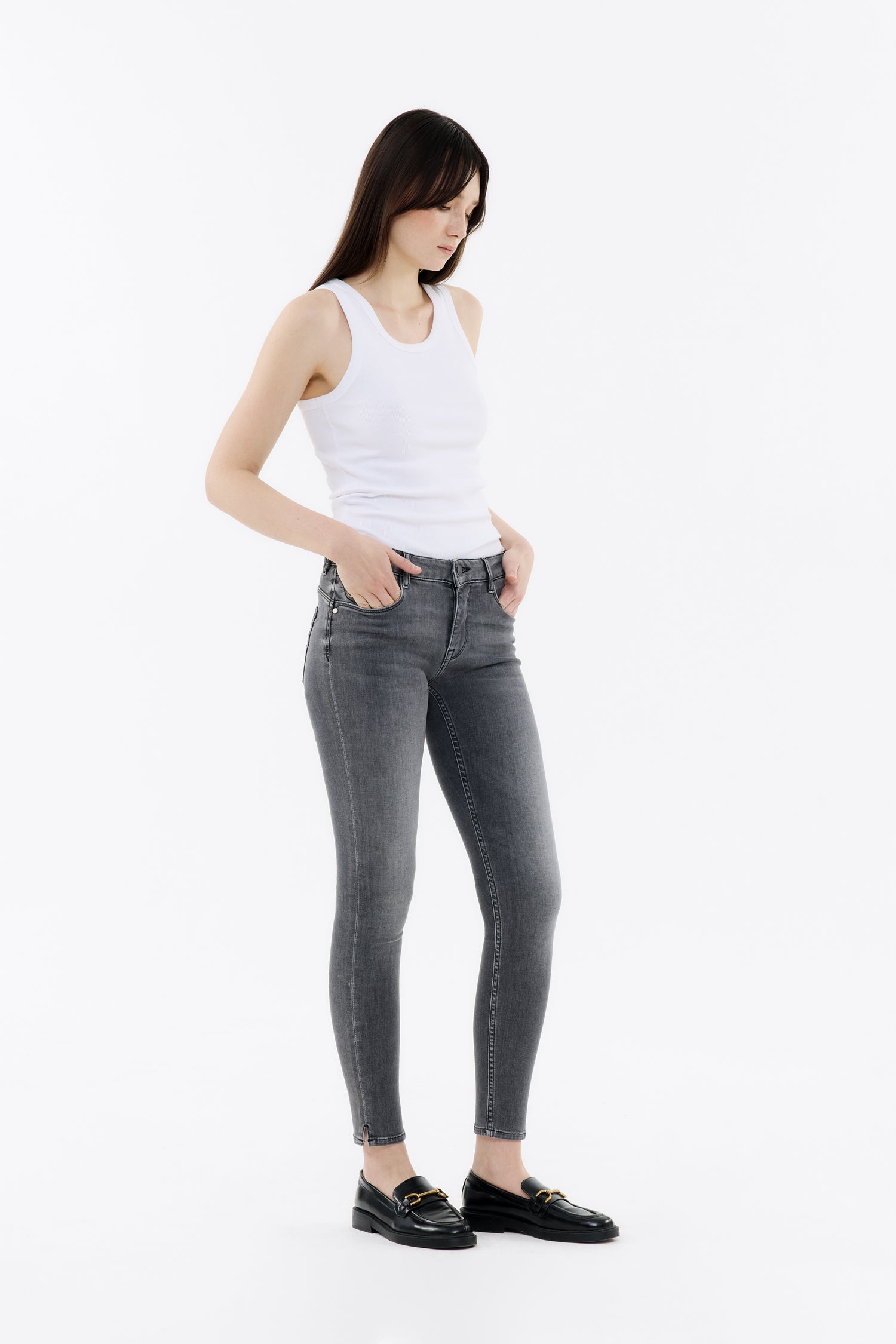ALICIA 034 - SKINNY