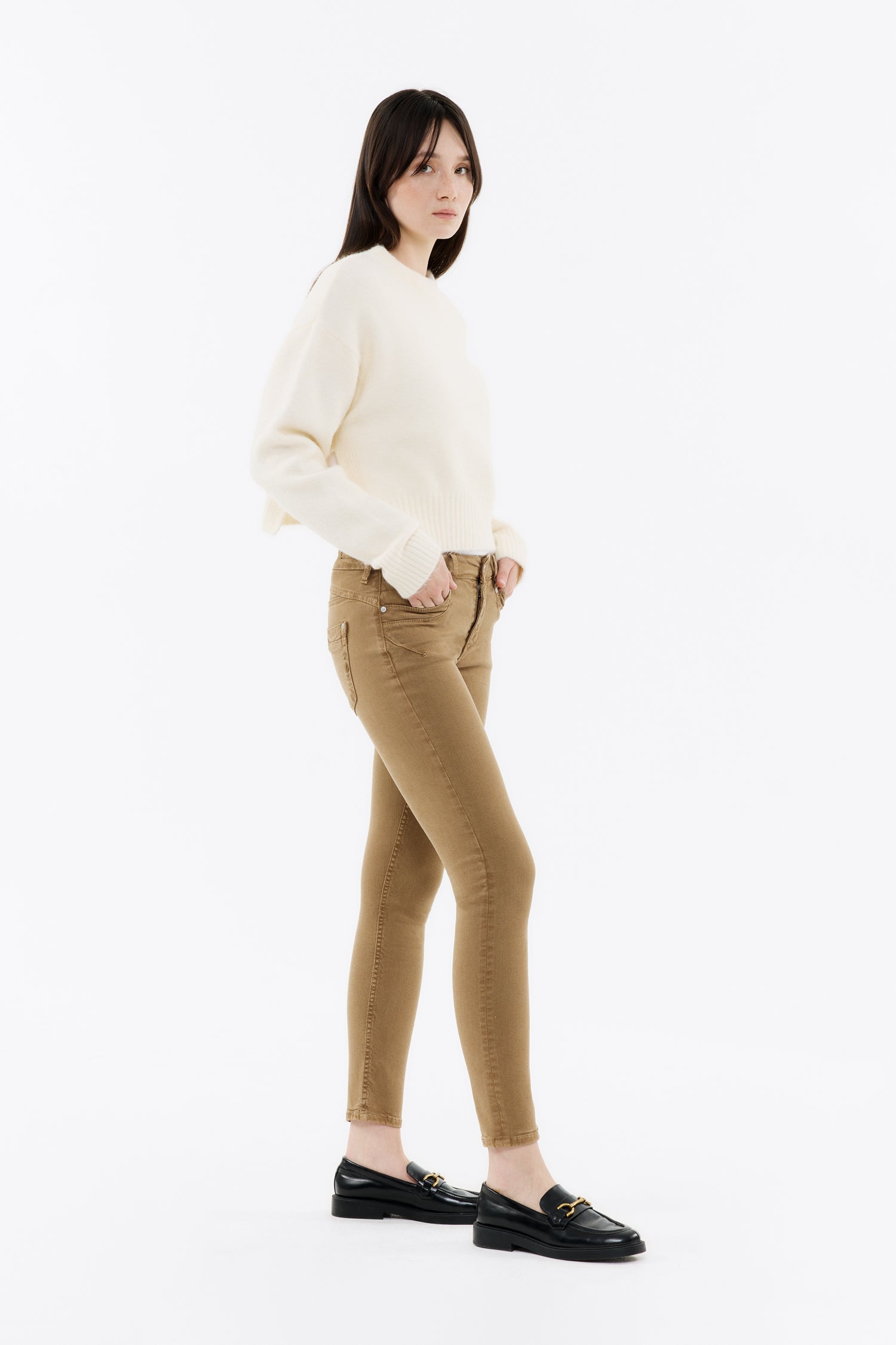 MILA 006 - SKINNY