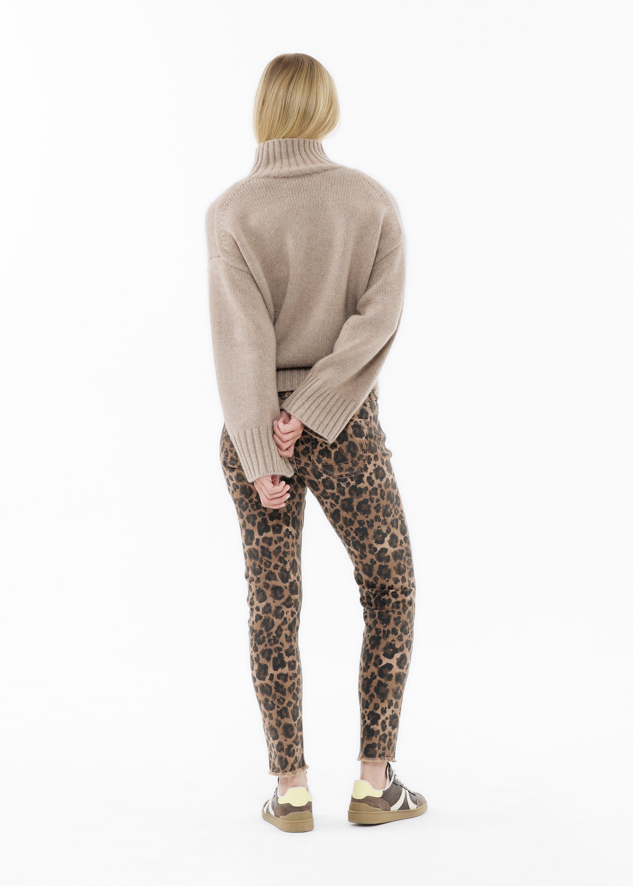 ALICIA 033 - SKINNY