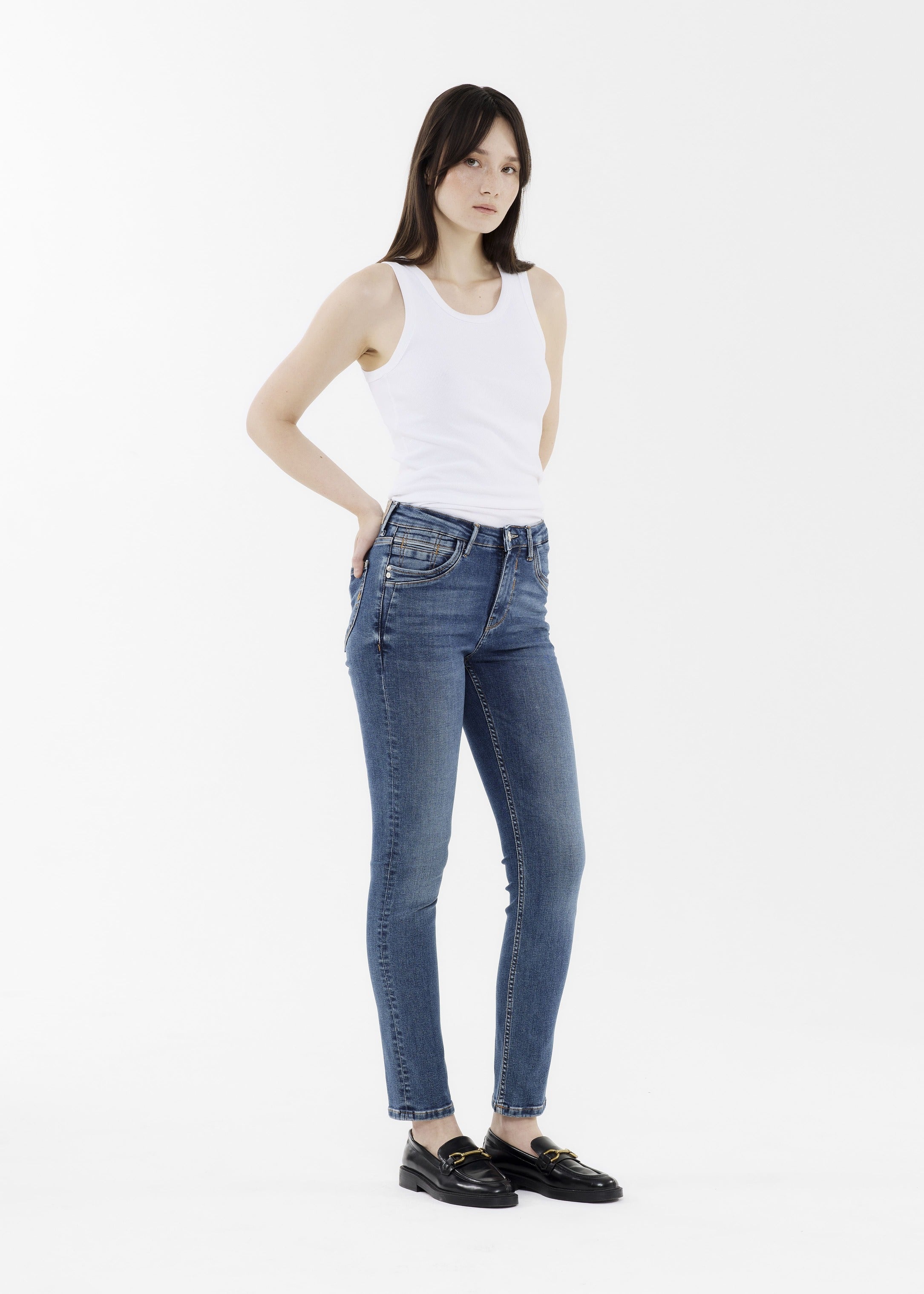 NANCY 022 - SLIM